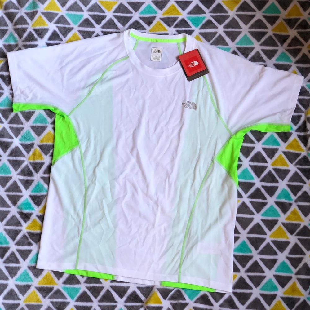🎊NWT🎊 North Face Performance Tee